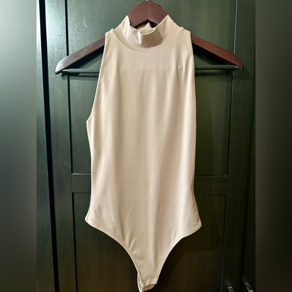 Aritzia Babaton Contour Mock Neck Bodysuit – Sculpting Seamless |Taupe | Size S